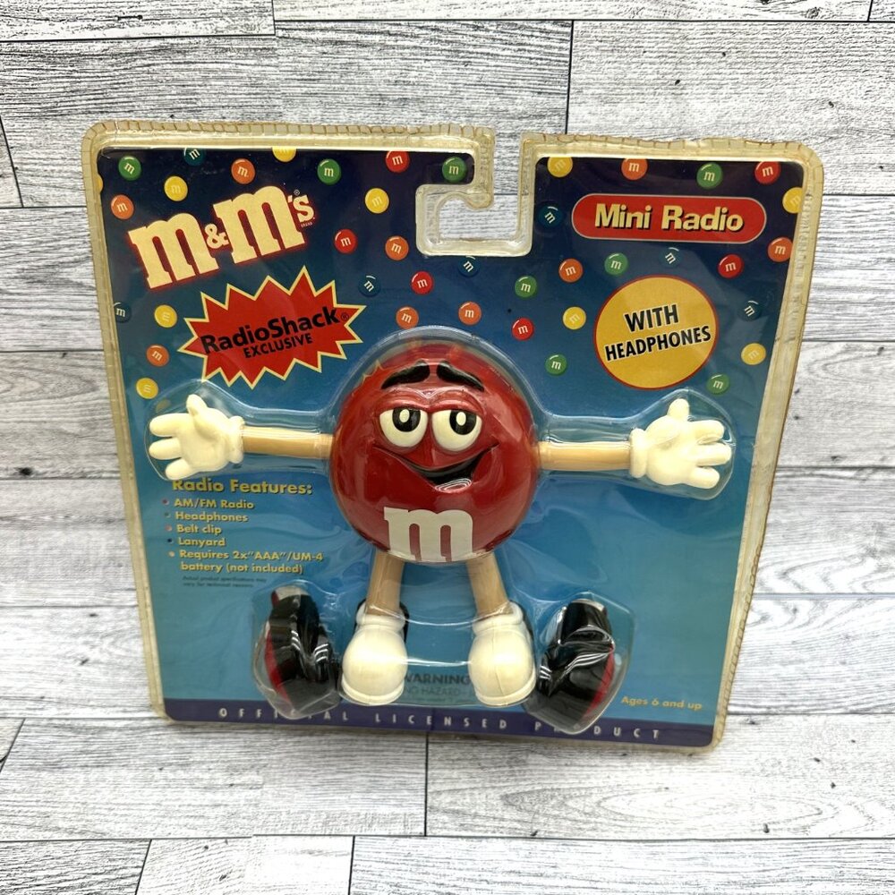 NIB Sealed M&M's Mini AM/FM Radio w/Headphones Radio Shack Exclusive